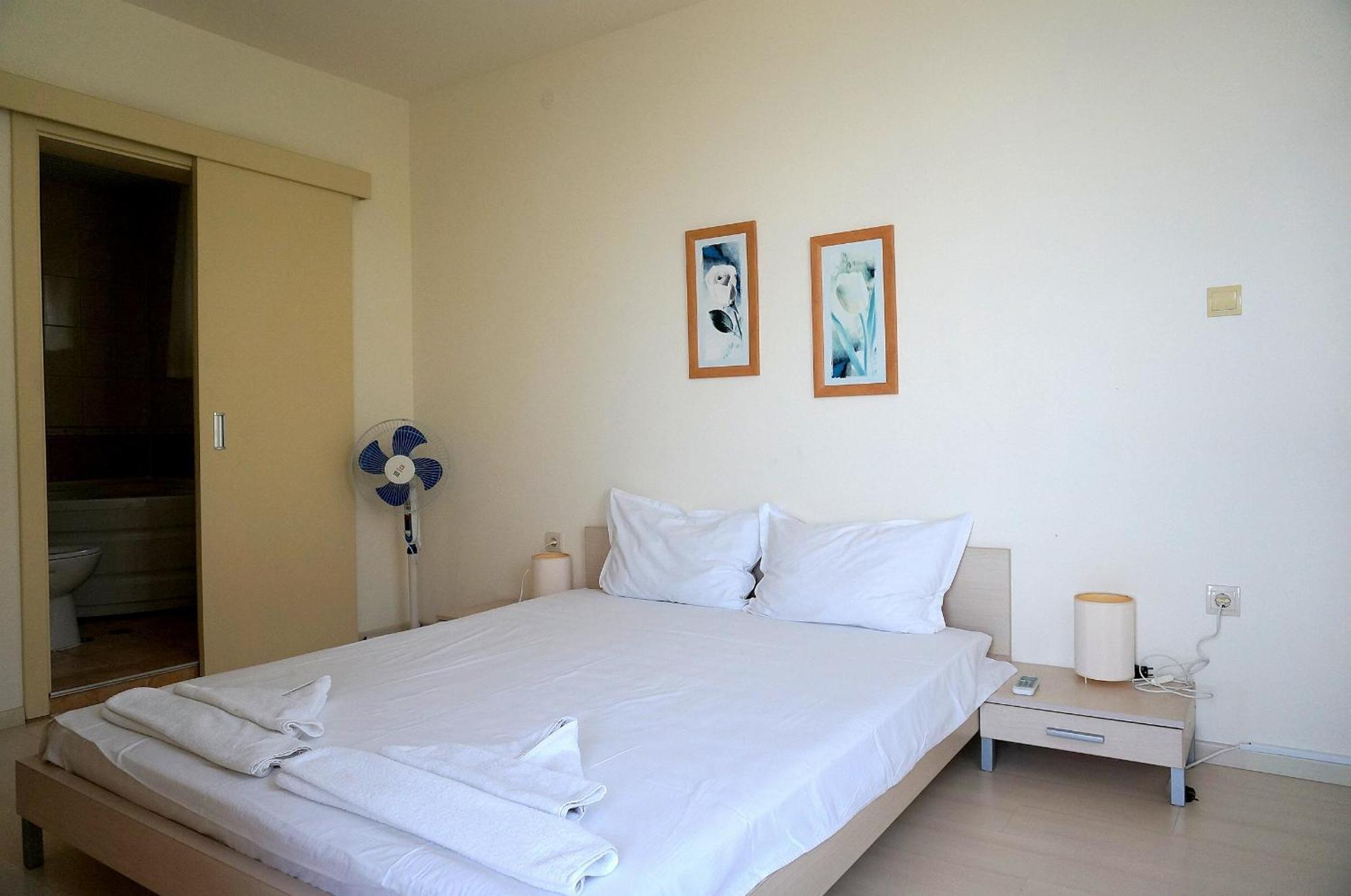 Апартаменти Свети Георги - Saint George Apartments كافارنا الغرفة الصورة