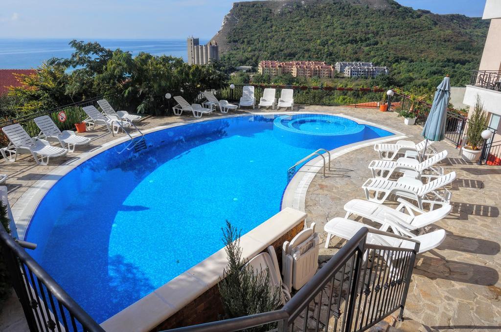 Апартаменти Свети Георги - Saint George Apartments كافارنا المظهر الخارجي الصورة
